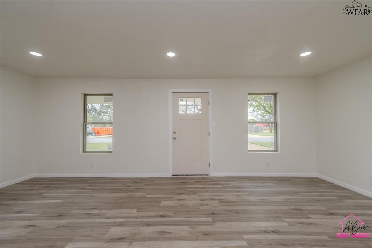201 Linden Street, Burkburnett, Texas image 5