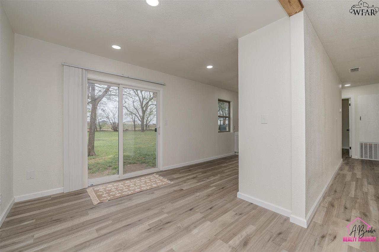 201 Linden Street, Burkburnett, Texas image 8