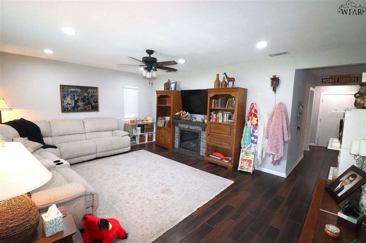 4418 Mccrory Avenue, Wichita Falls, Texas image 8
