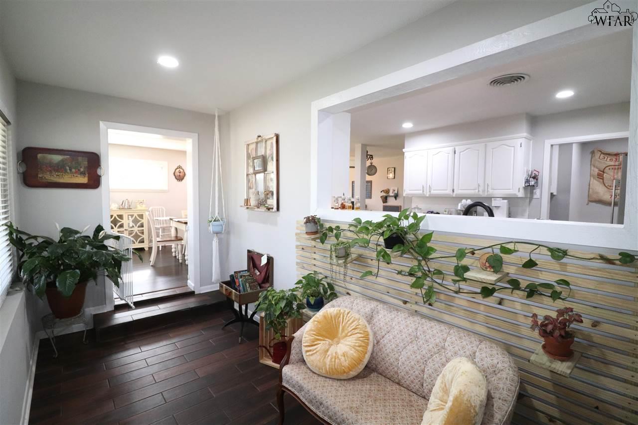 4418 Mccrory Avenue, Wichita Falls, Texas image 2