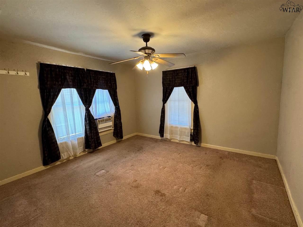 301 S Donald Street, Seymour, Texas image 7