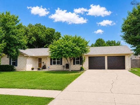 Homes For Sale - 4333 Berwick Drive<br/> Wichita County, Wichita Falls, TX 76309