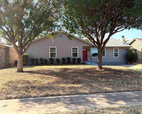 Homes For Rent - 3025 Abbott Avenue<br/> Wichita Falls, TX 76308