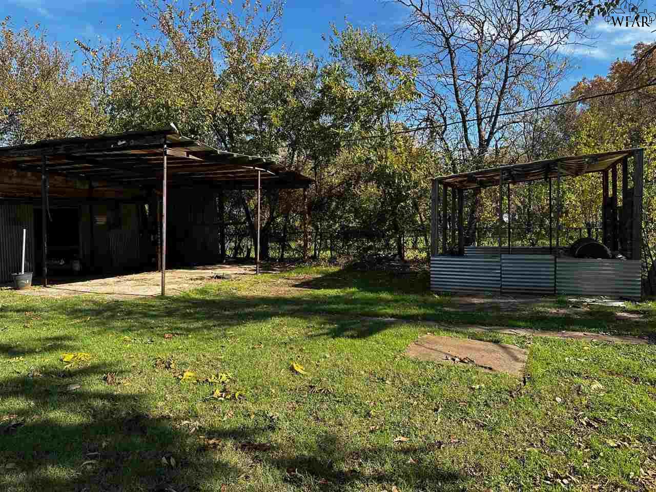 702 E Bank Street, Iowa Park, Texas image 29