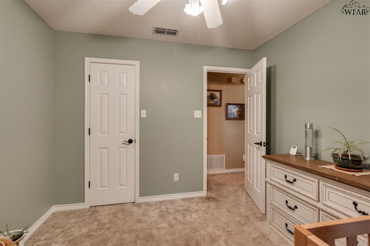 5403 Carlson Street, Wichita Falls, New York image 22