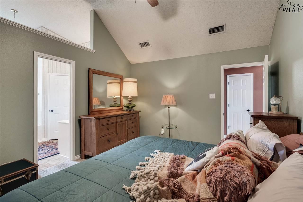 5403 Carlson Street, Wichita Falls, New York image 17