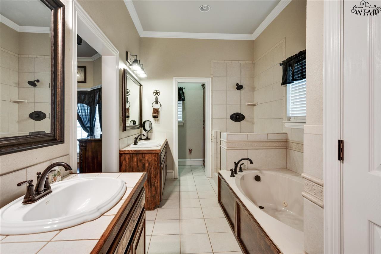 1328 Hwy 287, Henrietta, Texas image 13