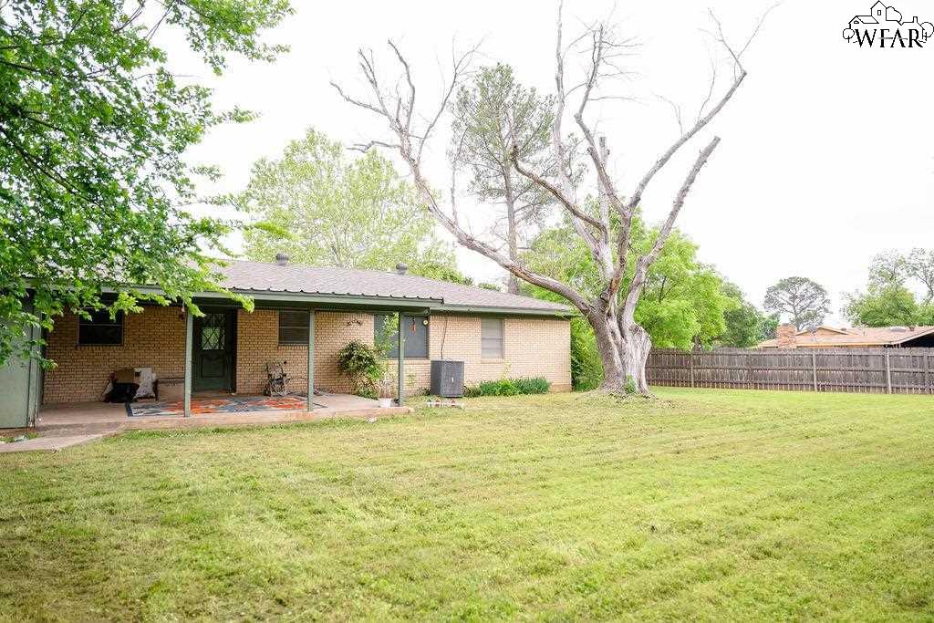 4648 University Avenue, Wichita Falls, Texas image 26