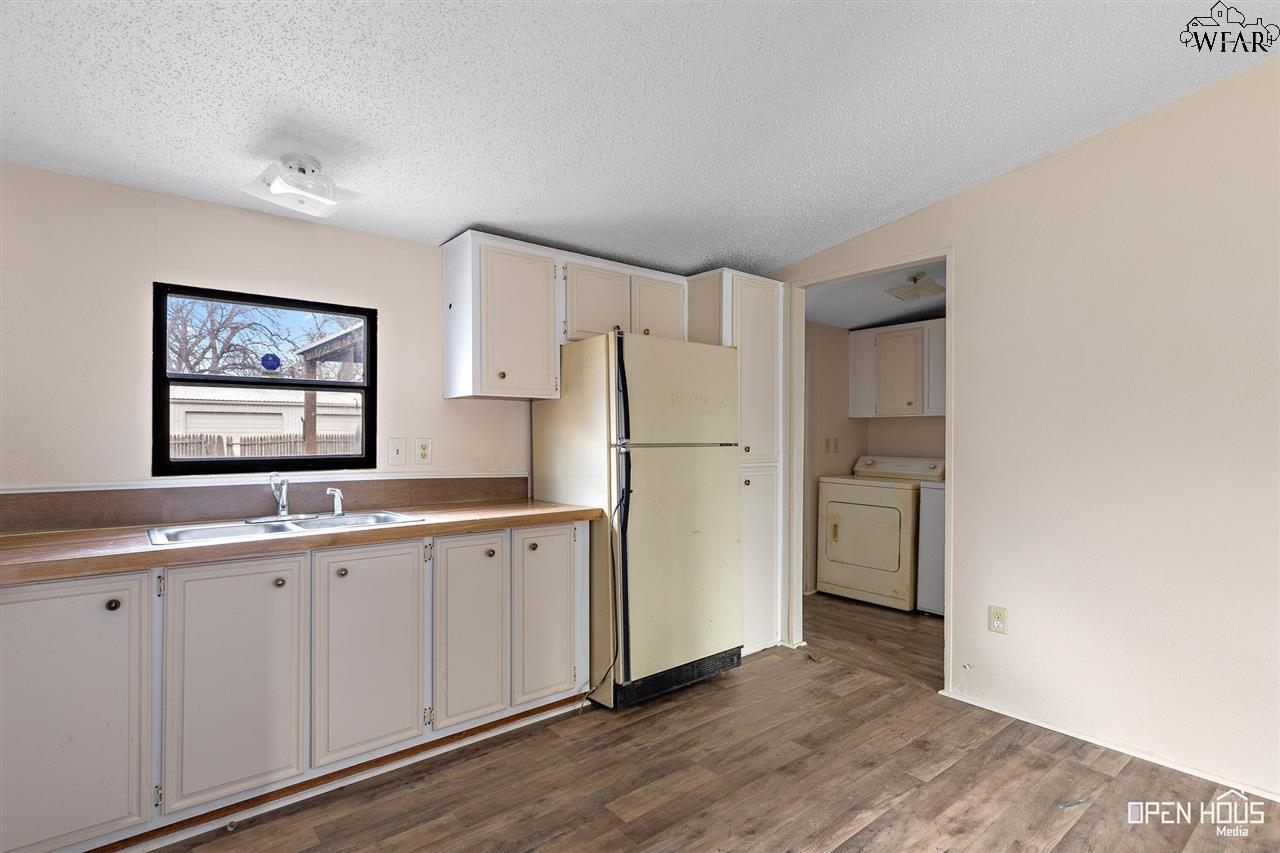 205 W 1st Street, Burkburnett, Texas image 10