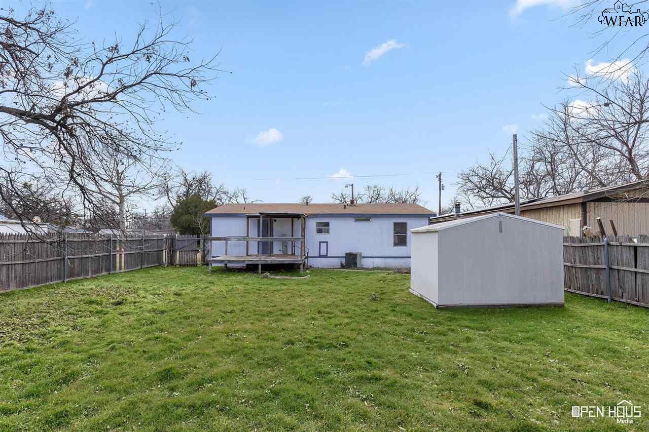 205 W 1st Street, Burkburnett, Texas image 30