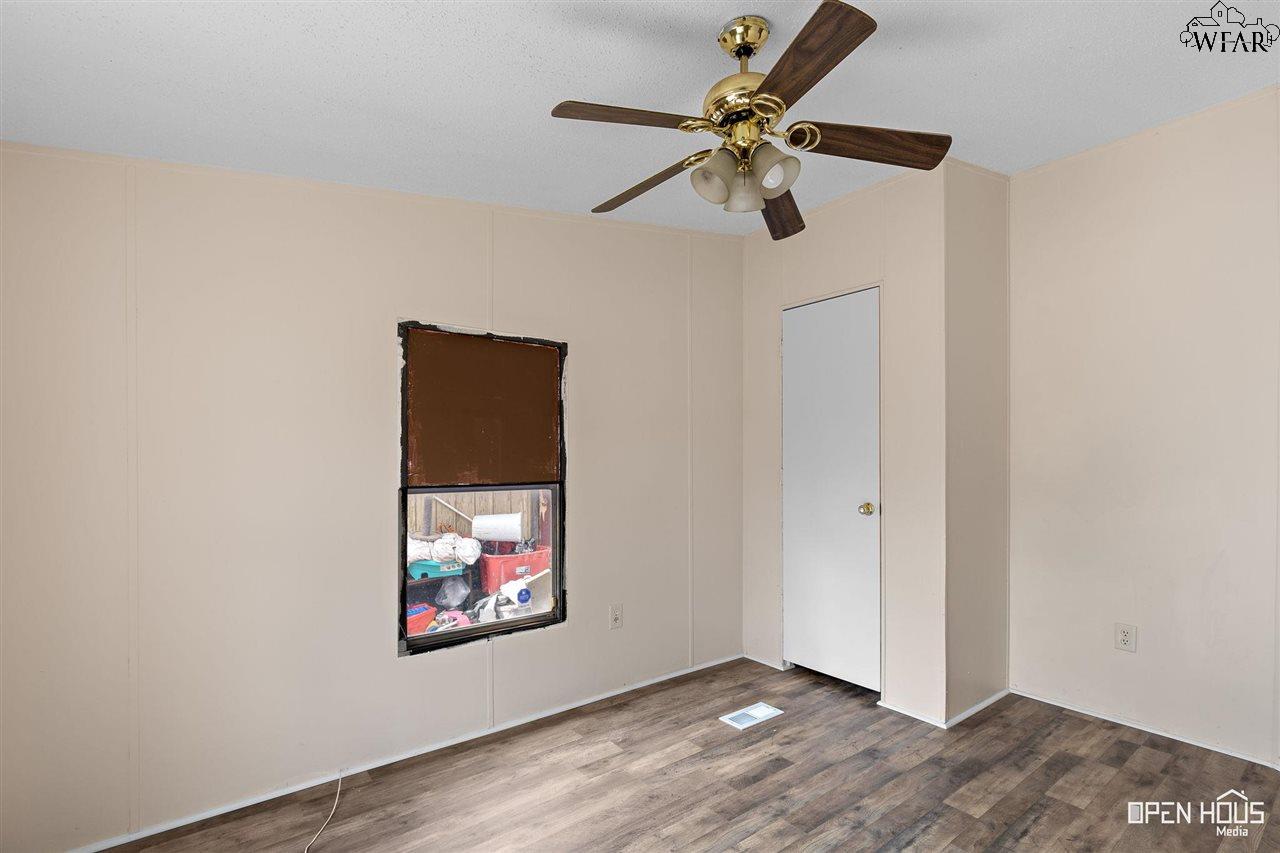 205 W 1st Street, Burkburnett, Texas image 20