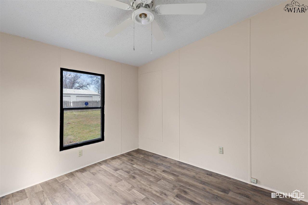 205 W 1st Street, Burkburnett, Texas image 27