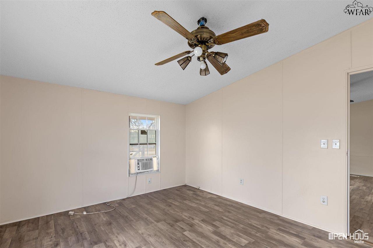 205 W 1st Street, Burkburnett, Texas image 16