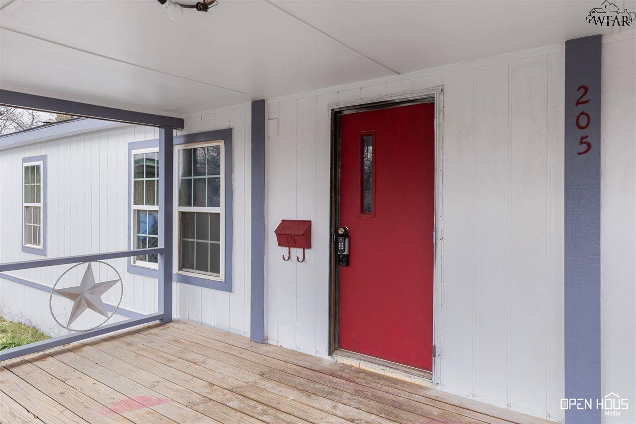 205 W 1st Street, Burkburnett, Texas image 2
