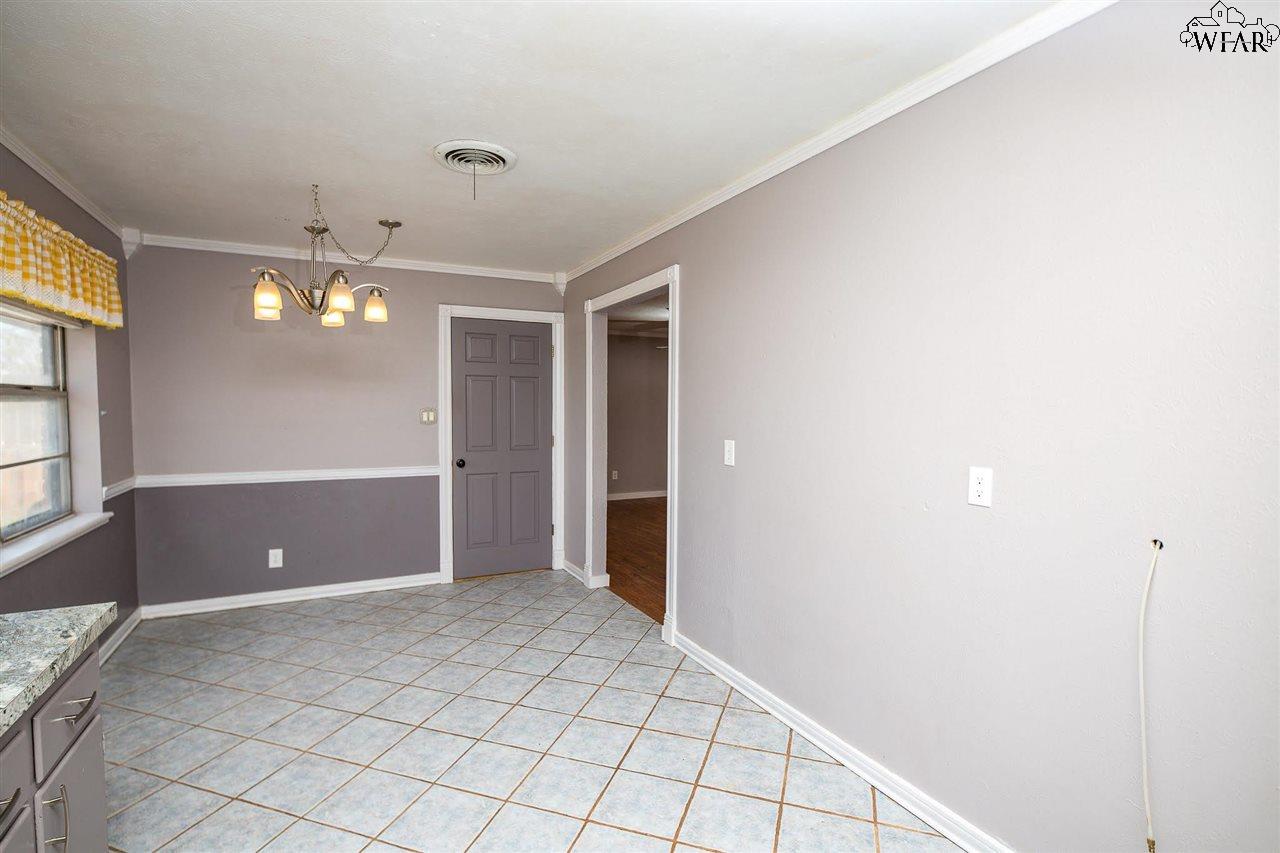 1330 Sunset, Iowa Park, Texas image 12