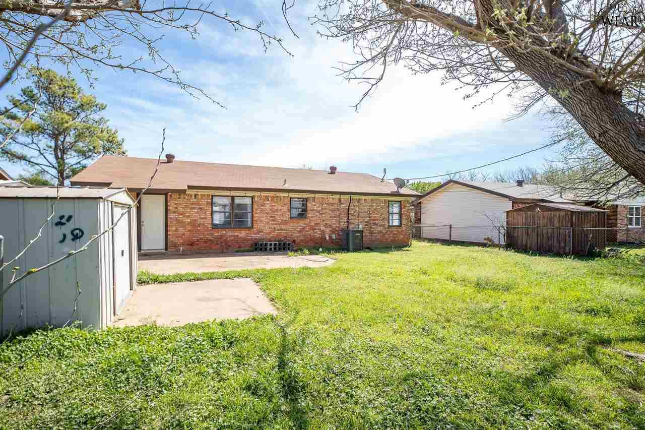 1330 Sunset, Iowa Park, Texas image 25