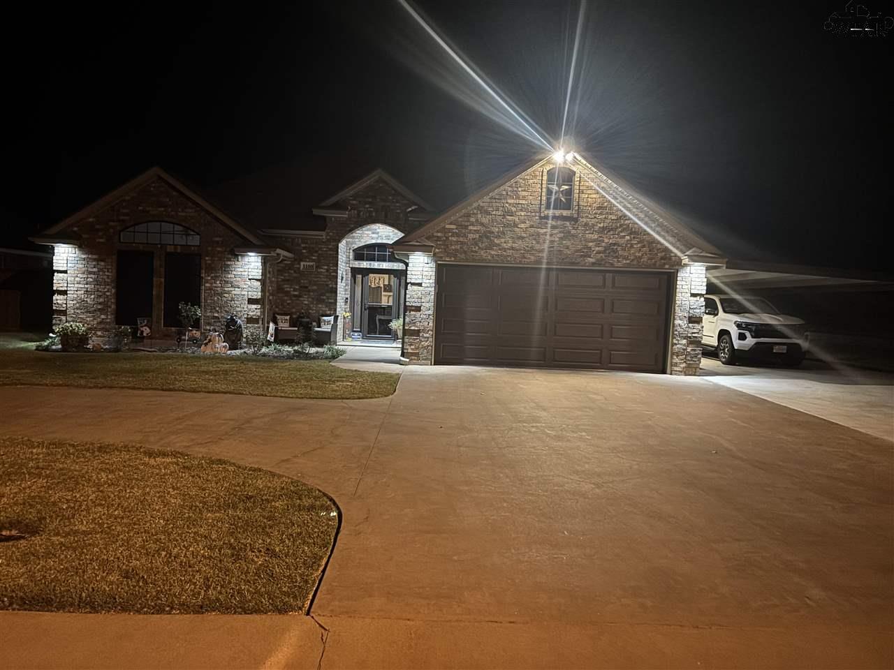 1100 Prestige Drive, Burkburnett, Texas image 2