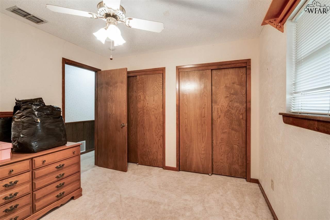 1031 Pawhuska Lane, Burkburnett, Texas image 24