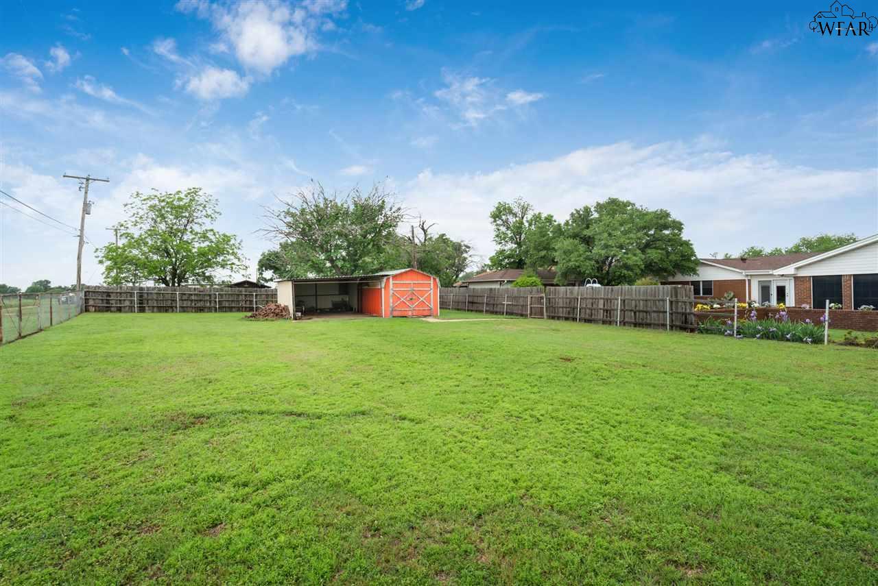 1031 Pawhuska Lane, Burkburnett, Texas image 30