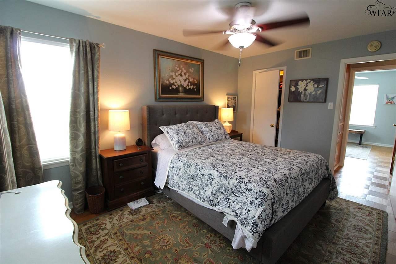 4237 Idlewood Drive, Wichita Falls, Texas image 20