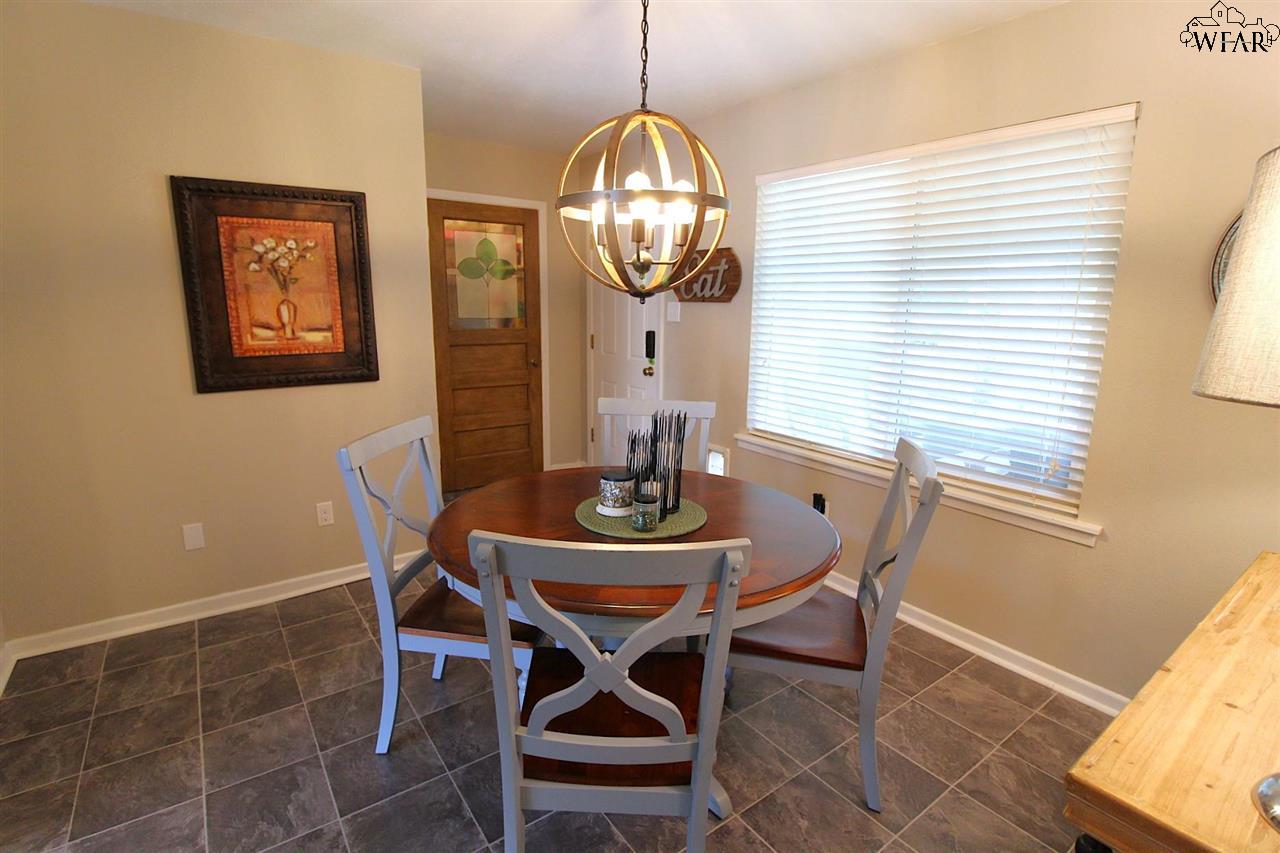 4237 Idlewood Drive, Wichita Falls, Texas image 12