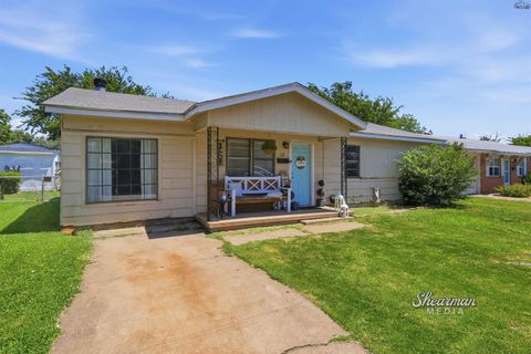 Homes For Sale - 118 Dundee Drive<br/> Wichita Falls, TX 76302