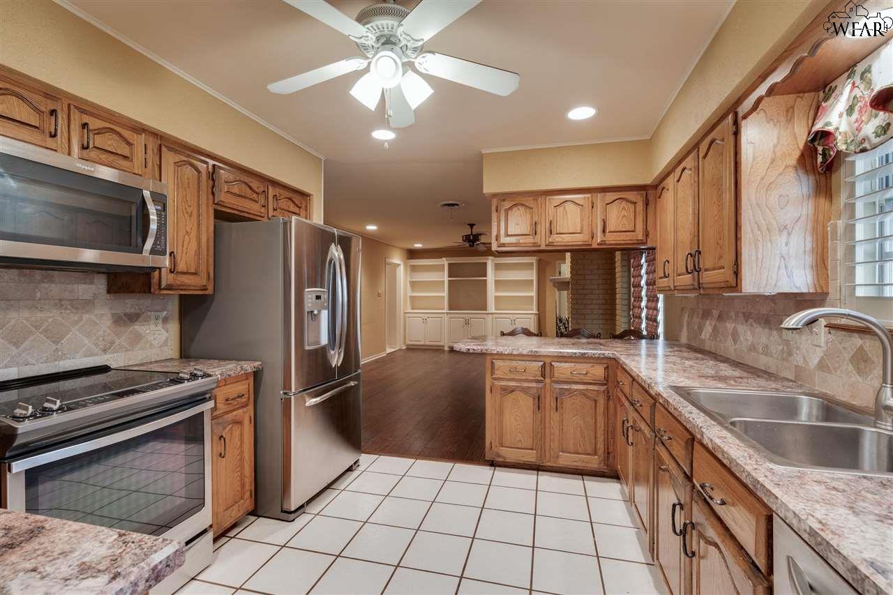 4526 Melody Lane, Wichita Falls, Texas image 13