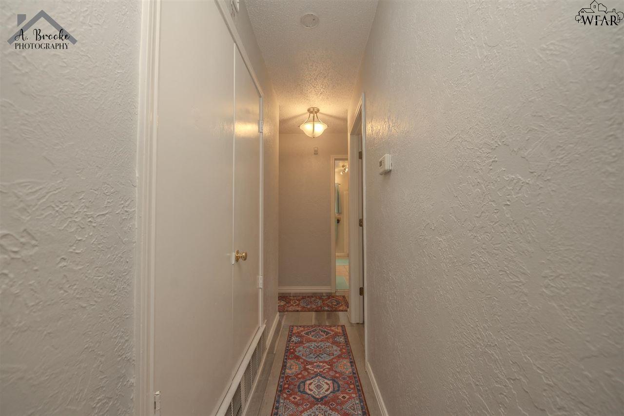4502 Trailwood Drive, Wichita Falls, Texas image 10