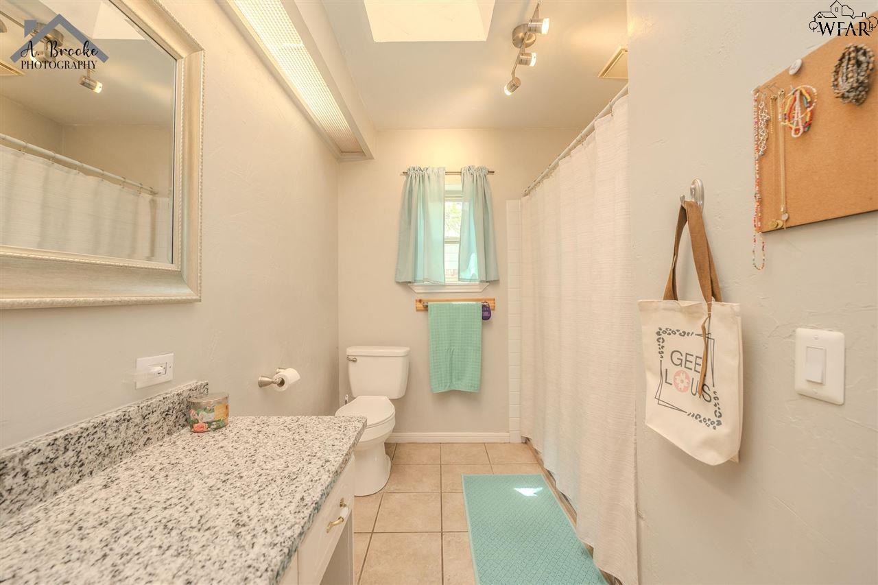 4502 Trailwood Drive, Wichita Falls, Texas image 18