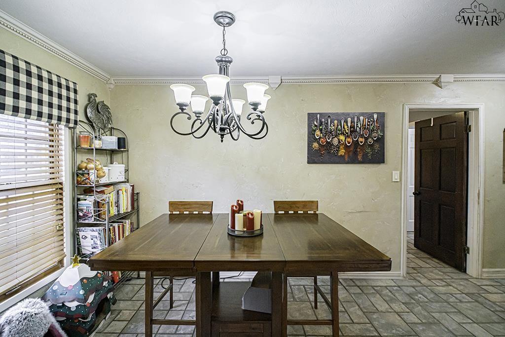 2427 Brentwood Drive, Wichita Falls, New York image 5
