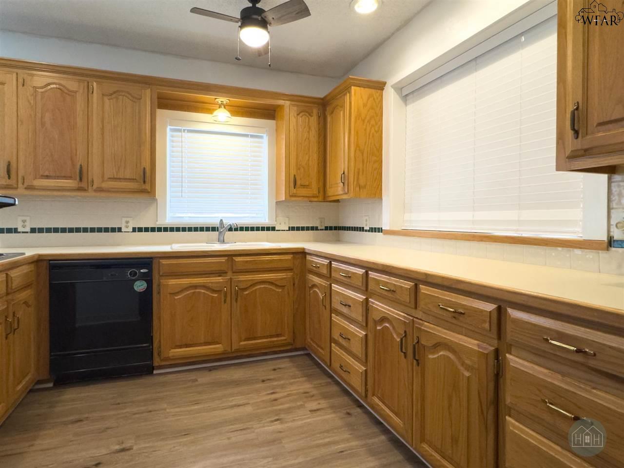 3020 Paradise Street, Vernon, Texas image 12