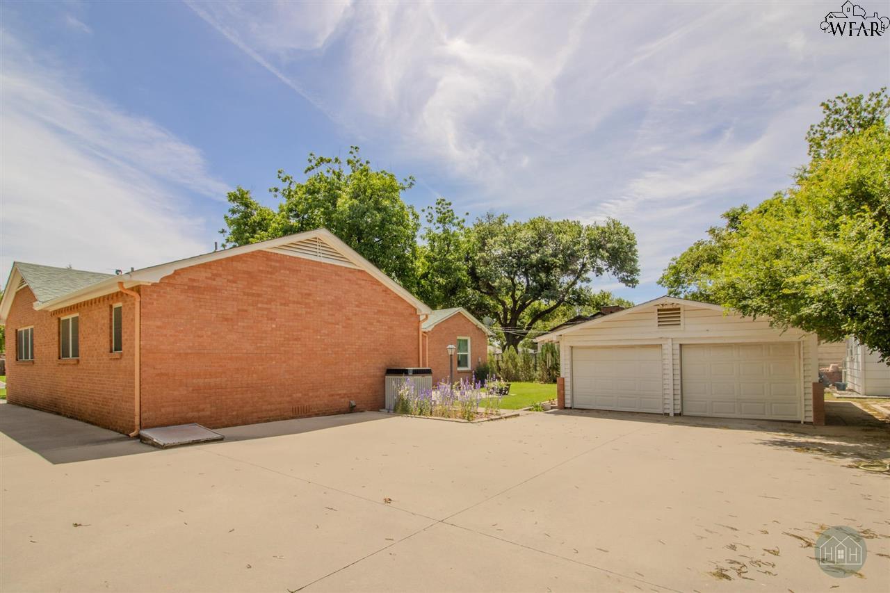 2302 12th Street, Vernon, Texas image 20