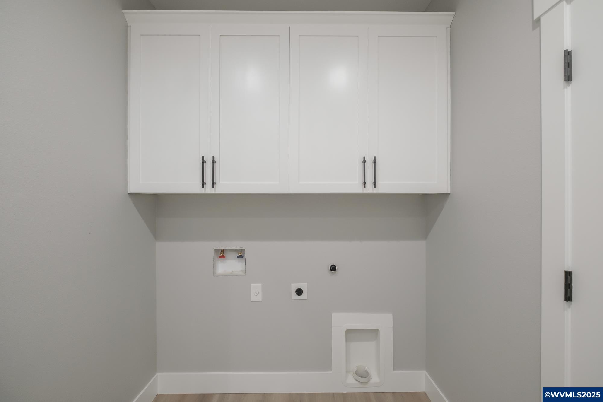 Gleneden Beach, Oregon 97388, United States, 4 Bedrooms Bedrooms, ,3 BathroomsBathrooms,Residential,Active,155436