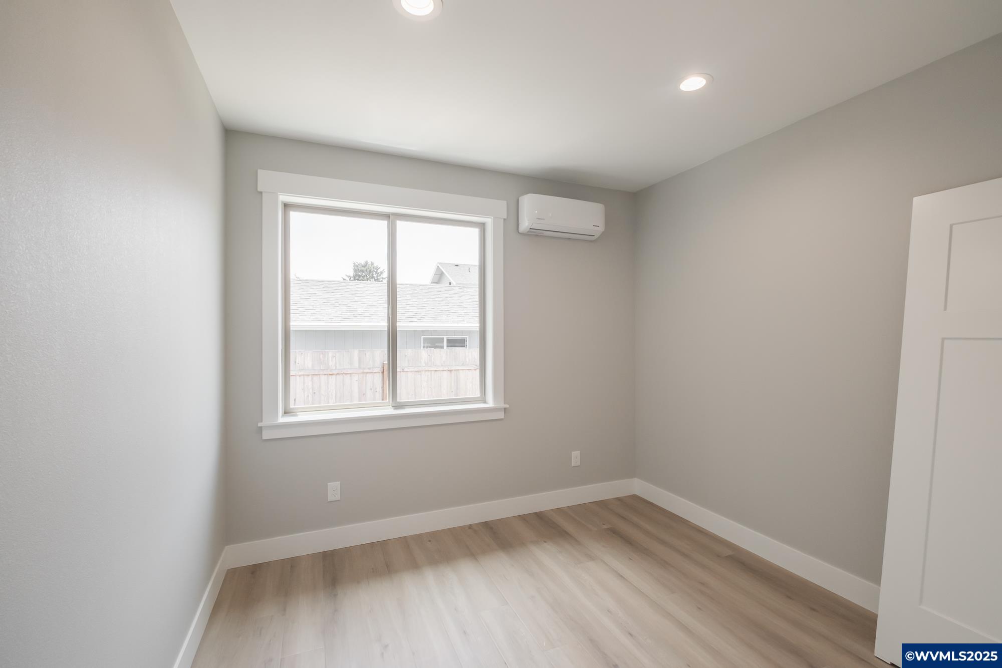 Gleneden Beach, Oregon 97388, United States, 4 Bedrooms Bedrooms, ,3 BathroomsBathrooms,Residential,Active,155436