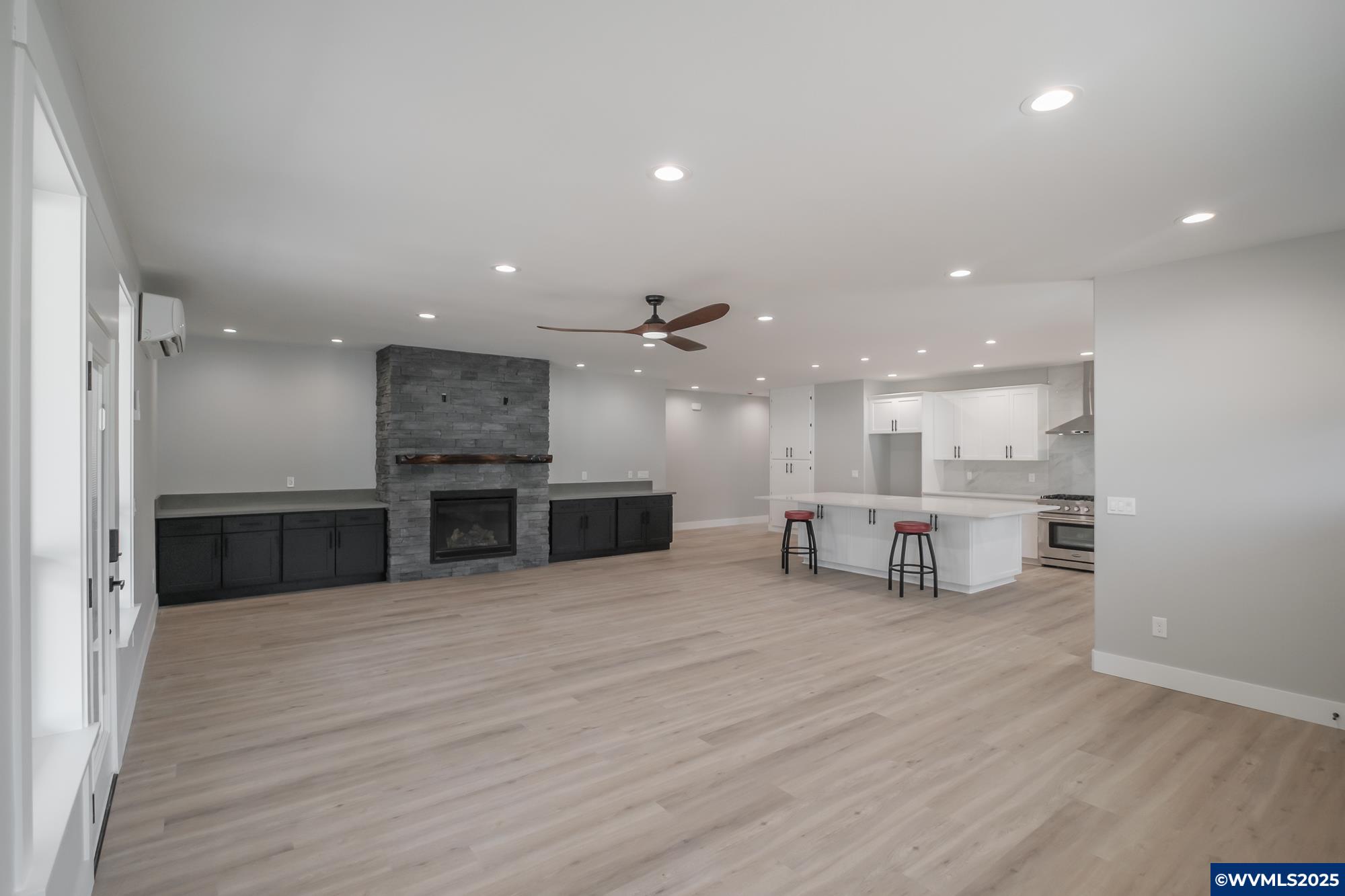 Gleneden Beach, Oregon 97388, United States, 4 Bedrooms Bedrooms, ,3 BathroomsBathrooms,Residential,Active,155436