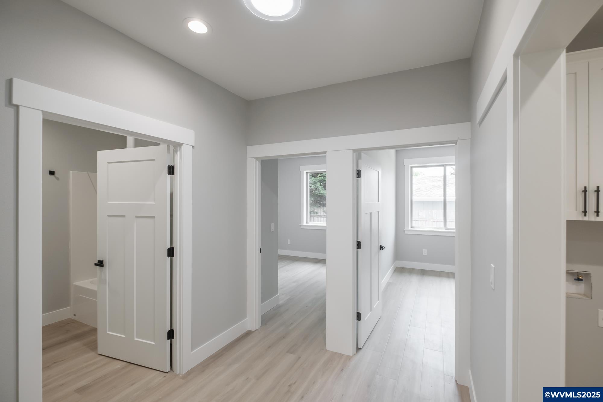 Gleneden Beach, Oregon 97388, United States, 4 Bedrooms Bedrooms, ,3 BathroomsBathrooms,Residential,Active,155436