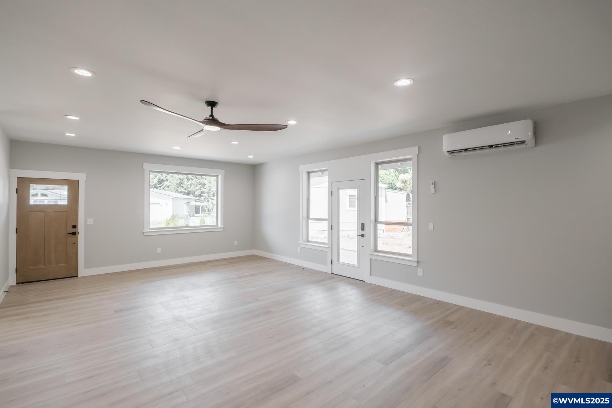 Gleneden Beach, Oregon 97388, United States, 4 Bedrooms Bedrooms, ,3 BathroomsBathrooms,Residential,Active,155436