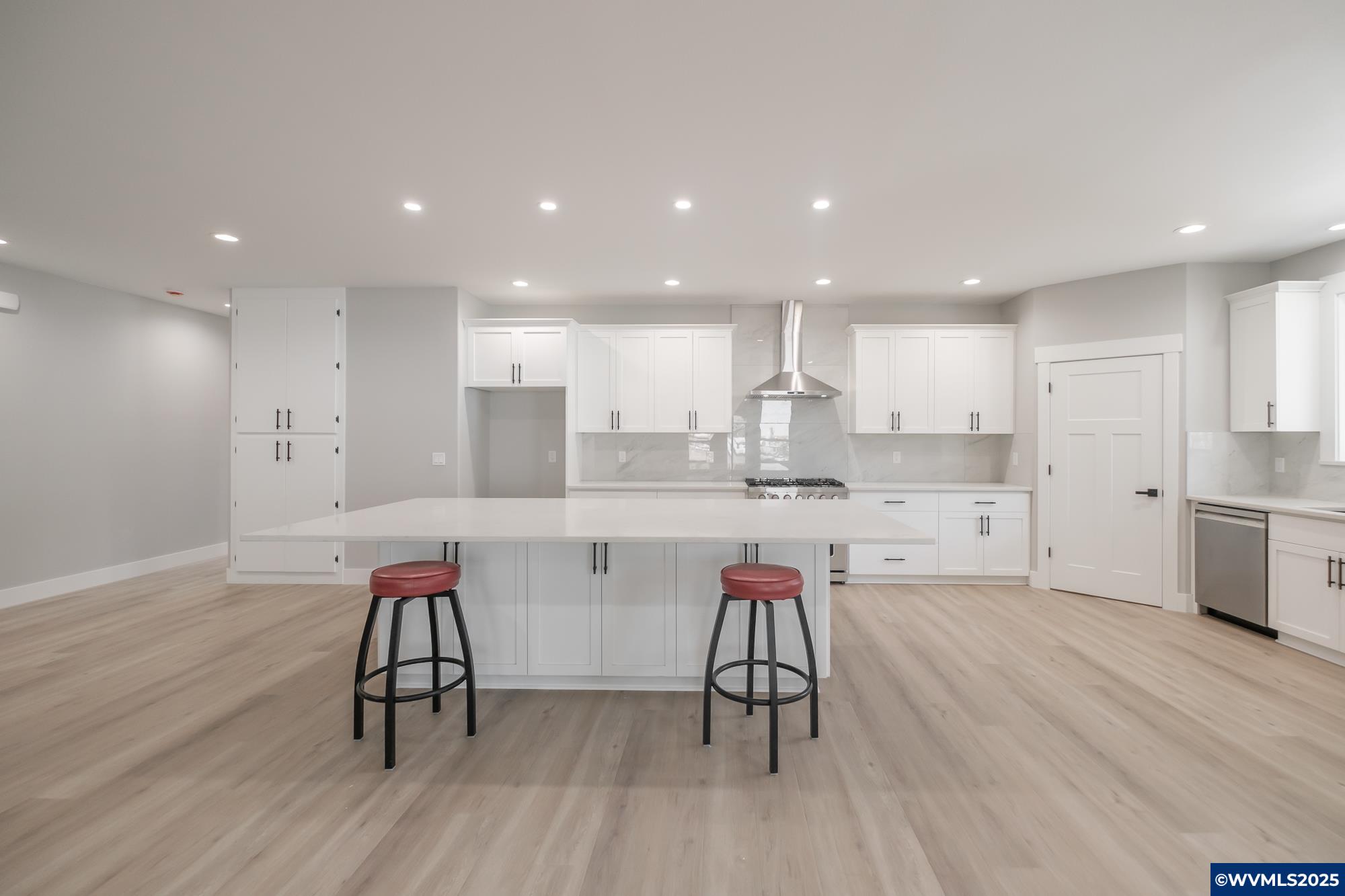 Gleneden Beach, Oregon 97388, United States, 4 Bedrooms Bedrooms, ,3 BathroomsBathrooms,Residential,Active,155436