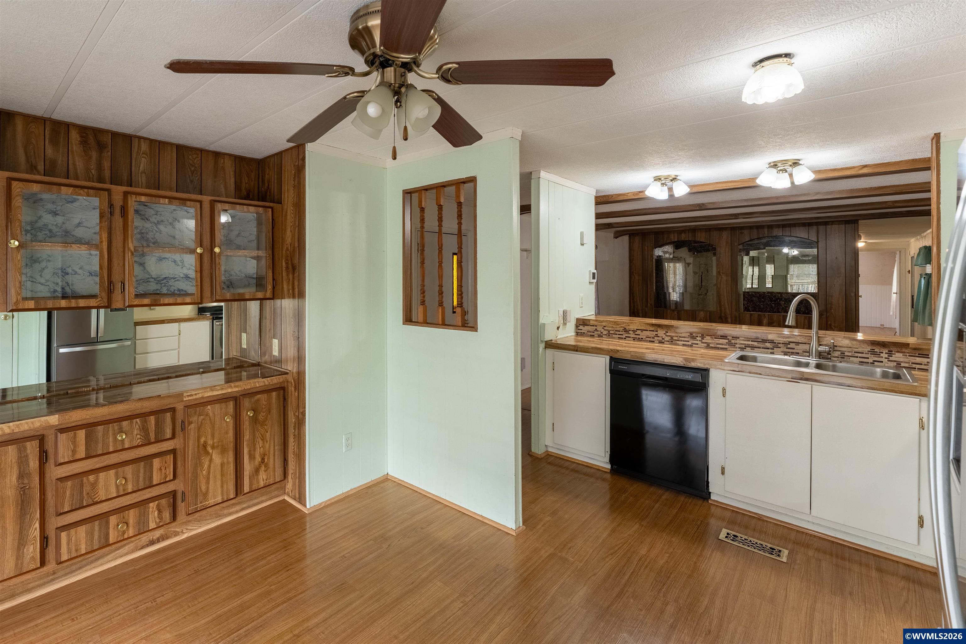 277 NE Conifer #132 Bl