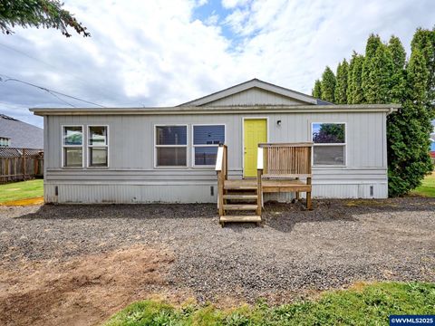 20862 Filbert St NE Aurora OR 97002