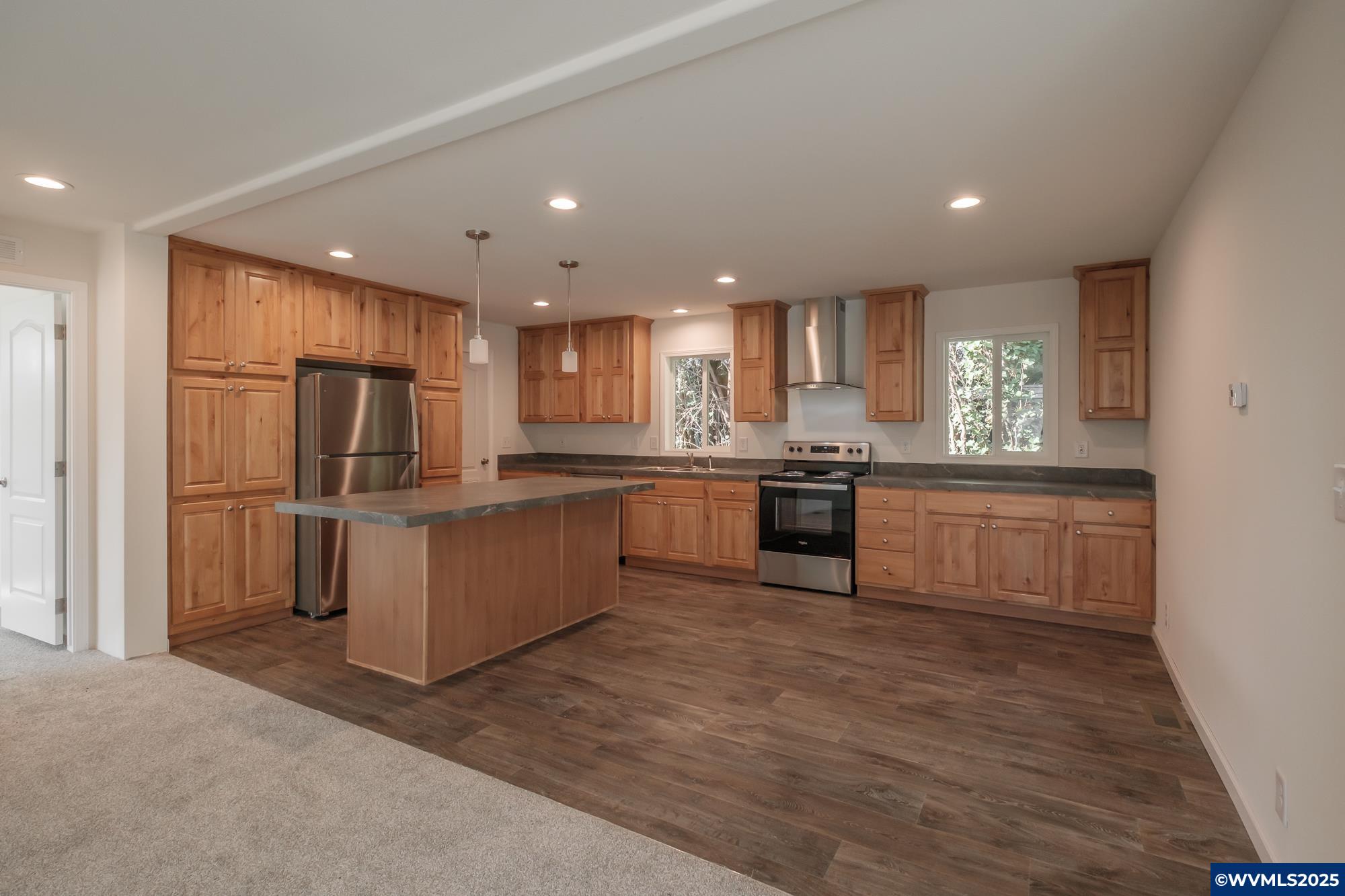 Salem, Oregon 97305, United States, 3 Bedrooms Bedrooms, ,2 BathroomsBathrooms,Residential,Active,155552