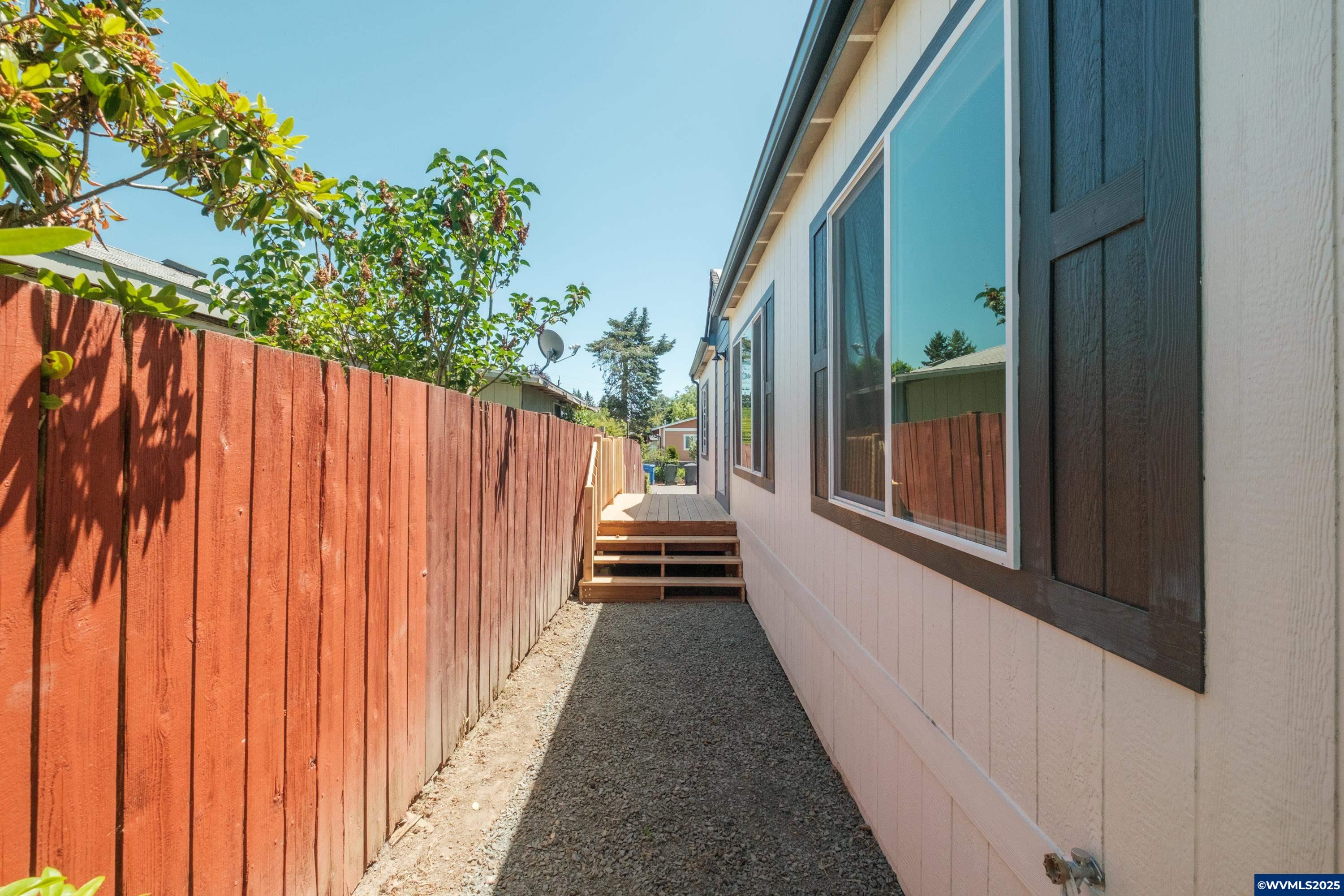 Salem, Oregon 97305, United States, 3 Bedrooms Bedrooms, ,2 BathroomsBathrooms,Residential,Active,155552