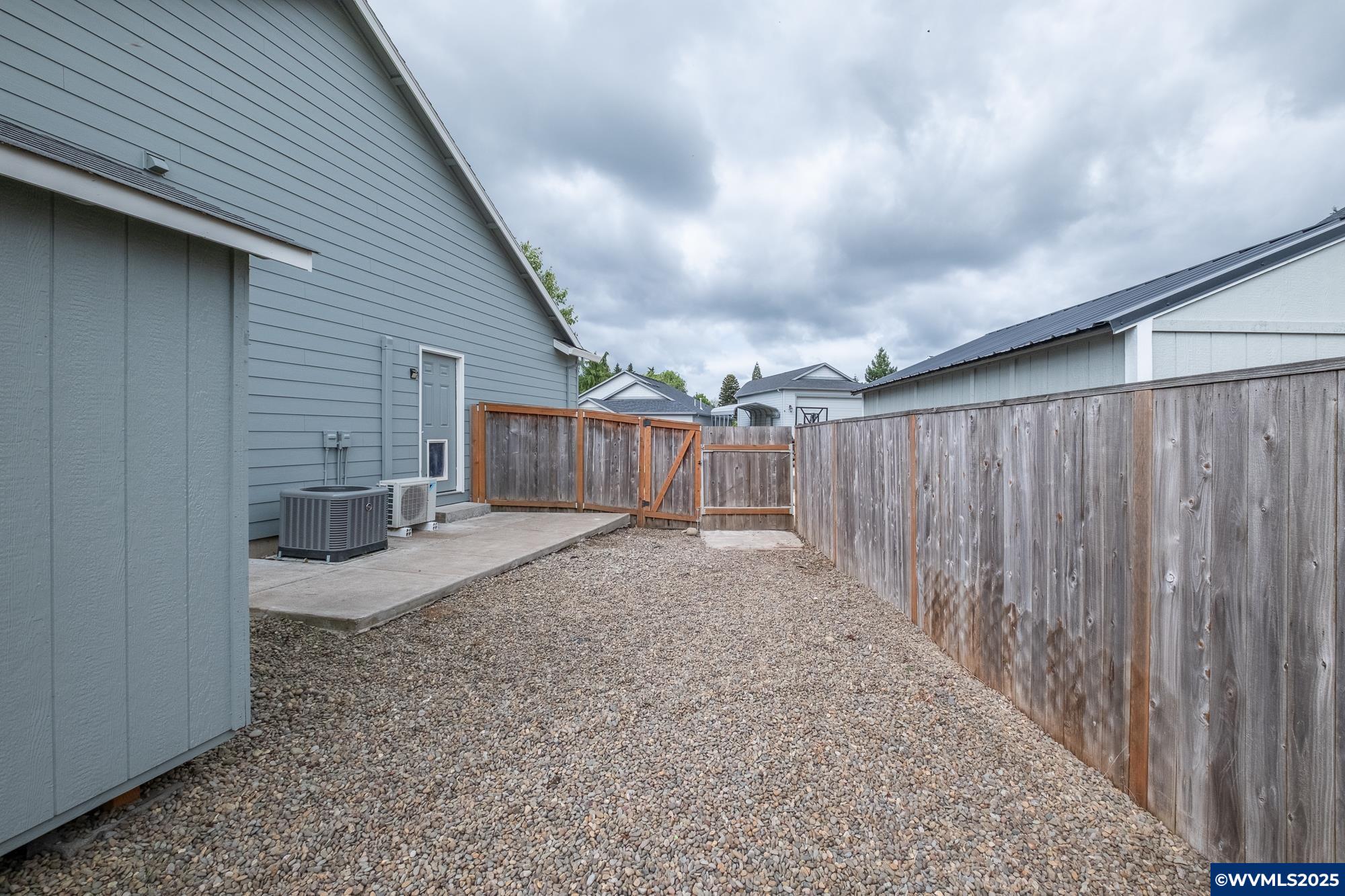 Albany, Oregon 97321, United States, 3 Bedrooms Bedrooms, ,2 BathroomsBathrooms,Residential,Pending,139399