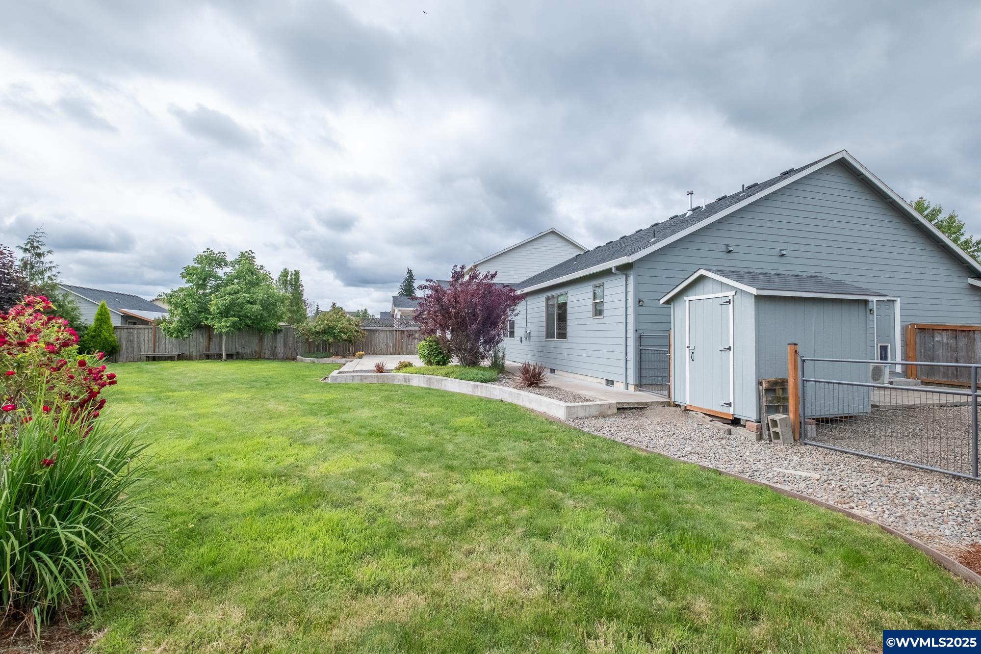 Albany, Oregon 97321, United States, 3 Bedrooms Bedrooms, ,2 BathroomsBathrooms,Residential,Pending,139399