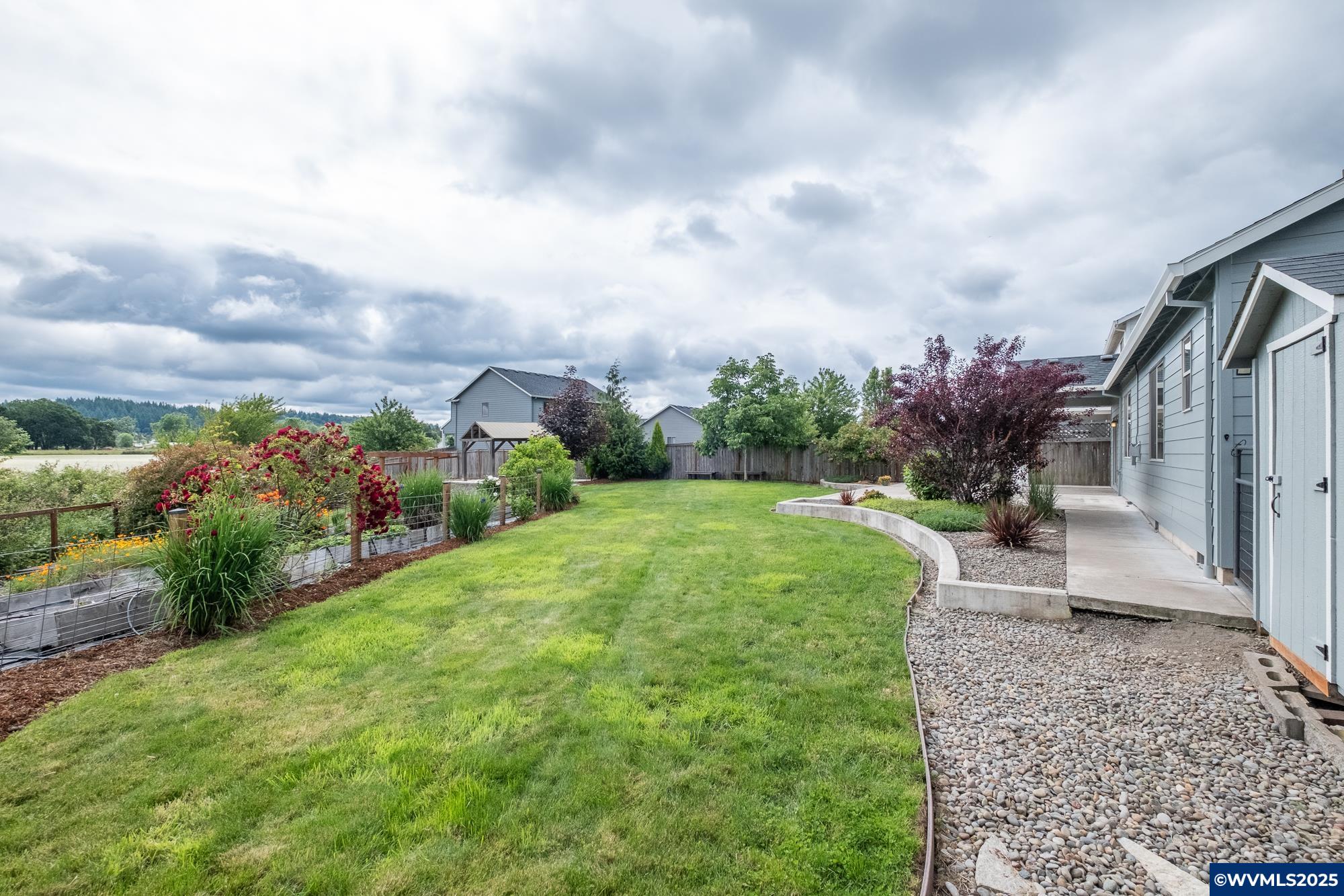 Albany, Oregon 97321, United States, 3 Bedrooms Bedrooms, ,2 BathroomsBathrooms,Residential,Pending,139399