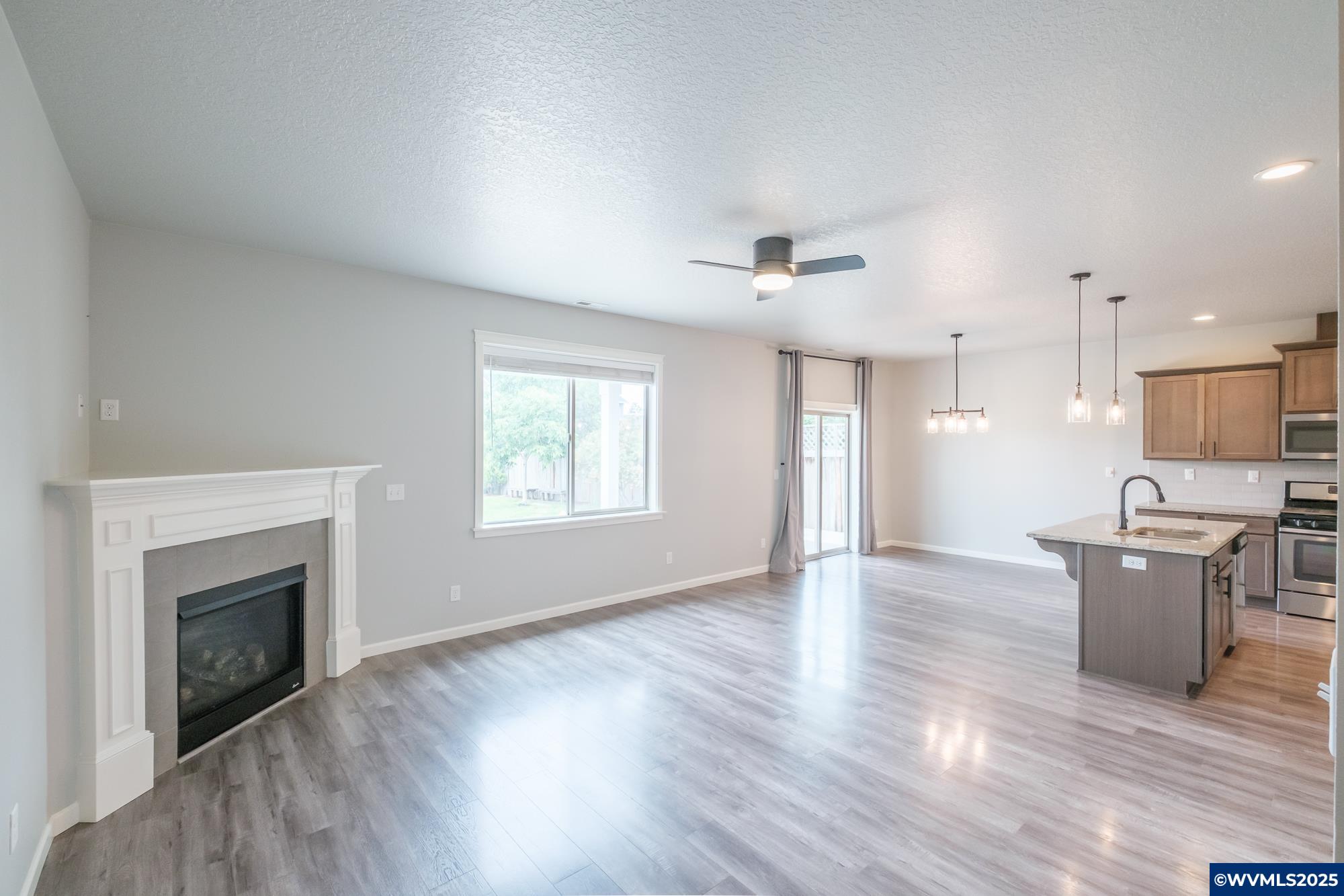 Albany, Oregon 97321, United States, 3 Bedrooms Bedrooms, ,2 BathroomsBathrooms,Residential,Pending,139399