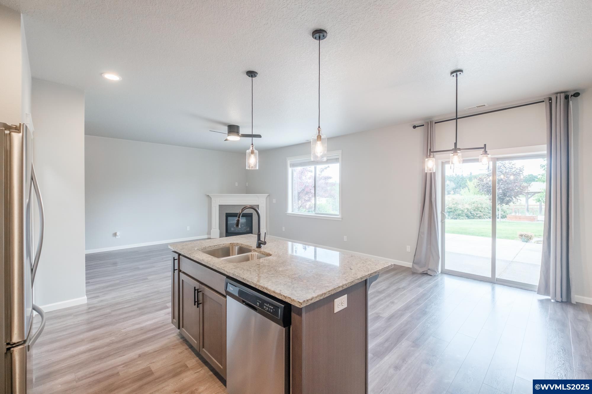 Albany, Oregon 97321, United States, 3 Bedrooms Bedrooms, ,2 BathroomsBathrooms,Residential,Pending,139399