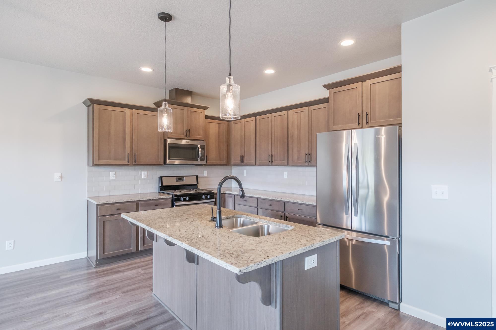 Albany, Oregon 97321, United States, 3 Bedrooms Bedrooms, ,2 BathroomsBathrooms,Residential,Pending,139399