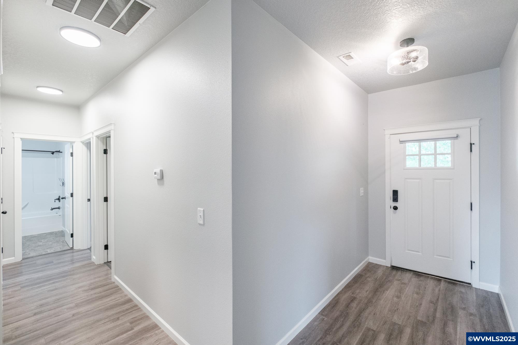 Albany, Oregon 97321, United States, 3 Bedrooms Bedrooms, ,2 BathroomsBathrooms,Residential,Pending,139399