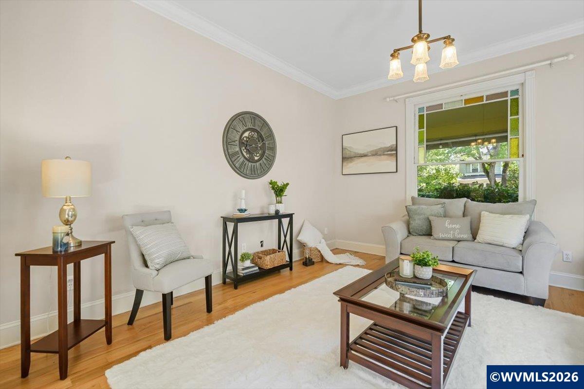 244 NW 8th St